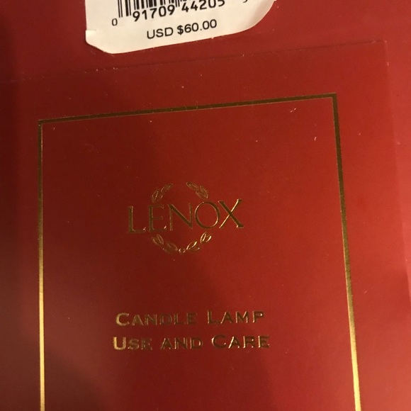 Lenox ~ Holiday Tea light Candle Lamp ~ Holly & Berry w/Gold Trim ~ EUC - Picture 7 of 7